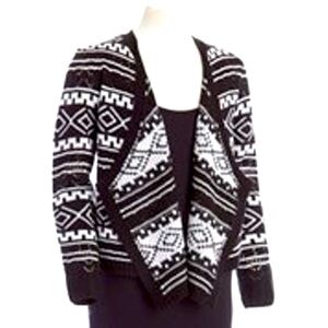 BLUSH & BLOOM Boho Large Aztec Acrylic Short Waist Cardigan Sweater